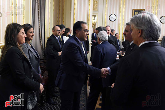 رئيس الوزراء يلتقى ممثلى 40 شركة أمريكية تعمل فى مصر (2)