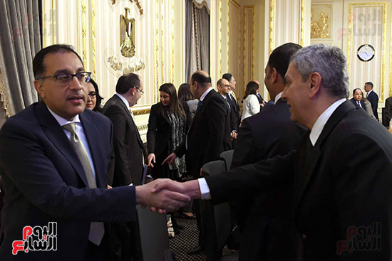 رئيس الوزراء يلتقى ممثلى 40 شركة أمريكية تعمل فى مصر (4)