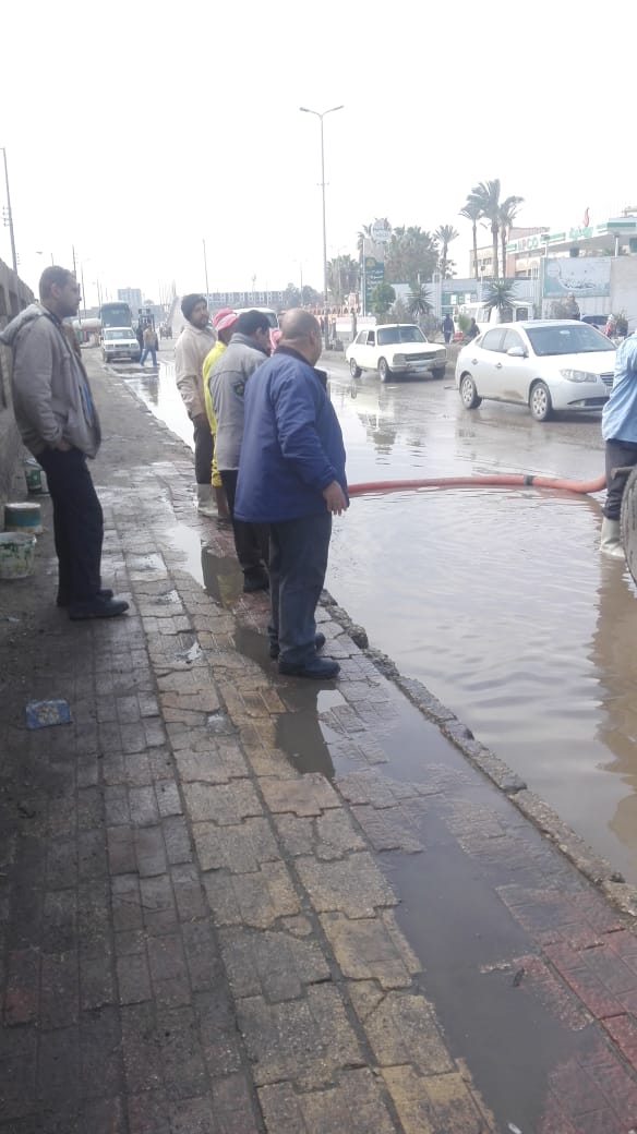 شفط مياه الأمطار من شوارع محافظة الشرقية (7)