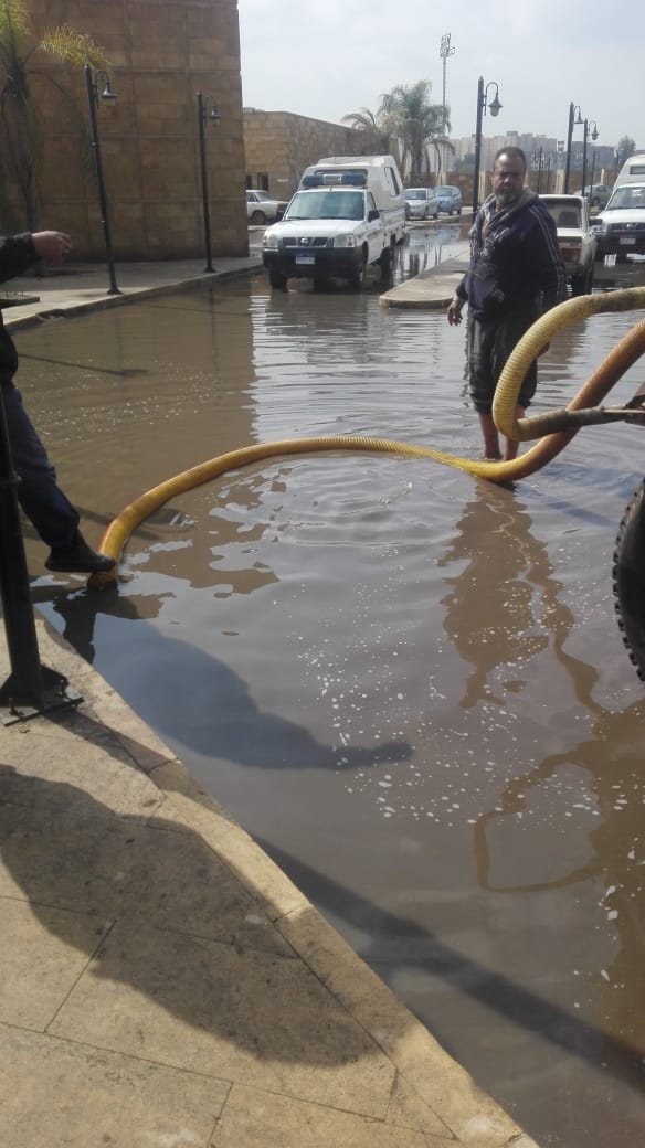 شفط مياه الأمطار من شوارع محافظة الشرقية (10)