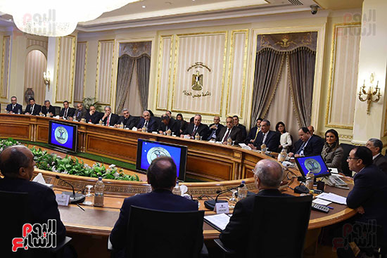 رئيس الوزراء يلتقى ممثلى 40 شركة أمريكية تعمل فى مصر (10)