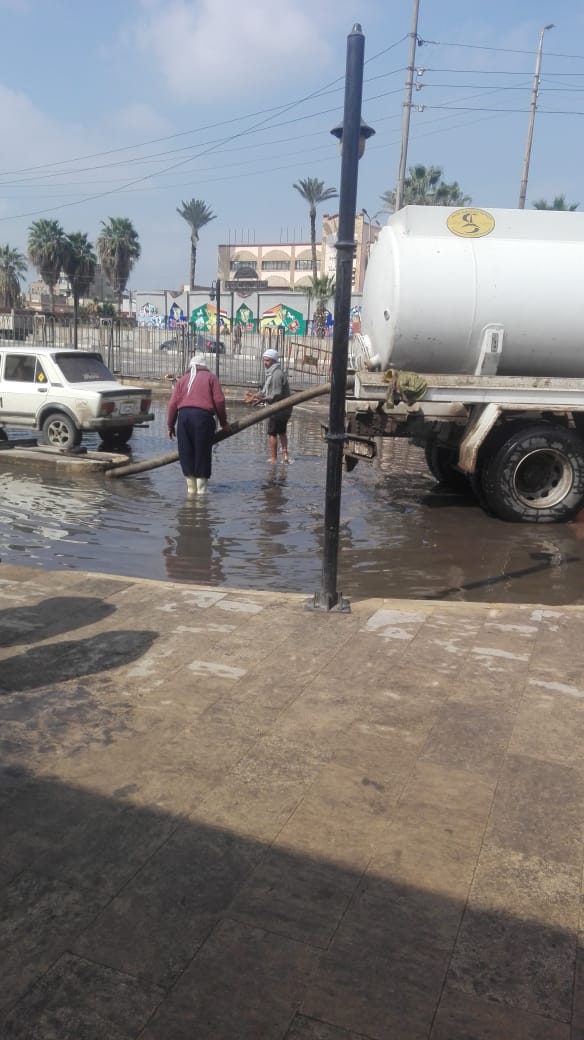 شفط مياه الأمطار من شوارع محافظة الشرقية (12)