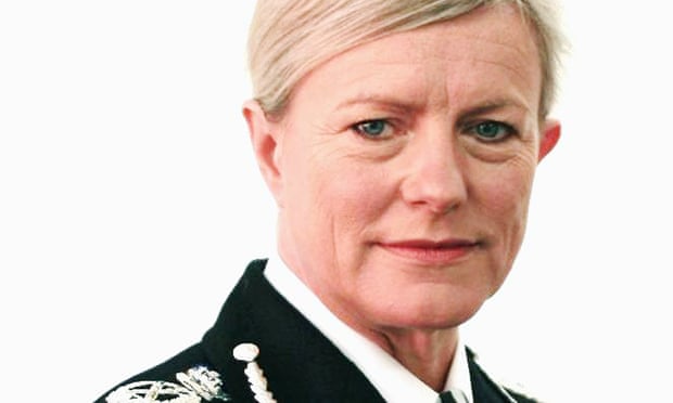 سارة ثورنتون  رئيس مجلس رؤساء الشرطة الوطنية