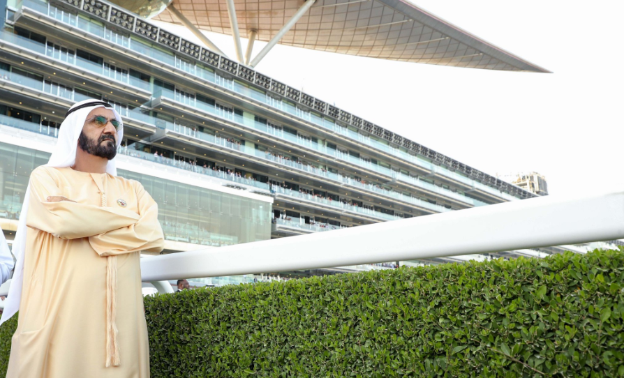 الشيخ محمد بن راشد حاكم دبى خلال انطلاق حفل سباق الخيول
