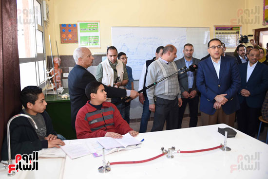 رئيس الوزراء يزور مدرسة على المغربى الإعدادية بنين برشيد (8)