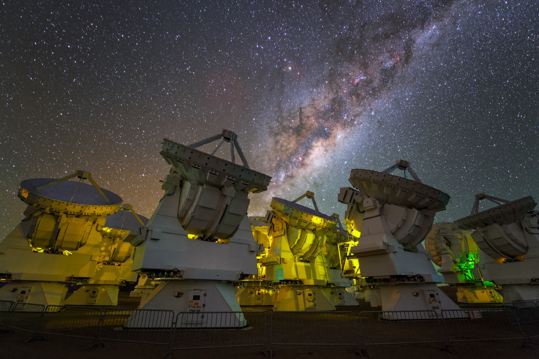 تليسكوبات لتصوير أثر الثقب الأسود