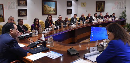 اجتماع اللجنة الرئيسية لمتابعة مشروعات العاصمة الادارية الجديدة (5)
