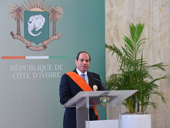 الرئيس السيسى يتقلد وسام الاستحقاق الوطنى فى كوت ديفوار (5)