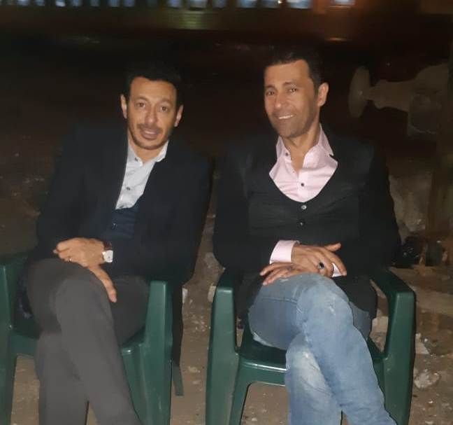 مصطفي شعبان والزميل جمال عبد الناصر في كواليس تصوير ابو جبل