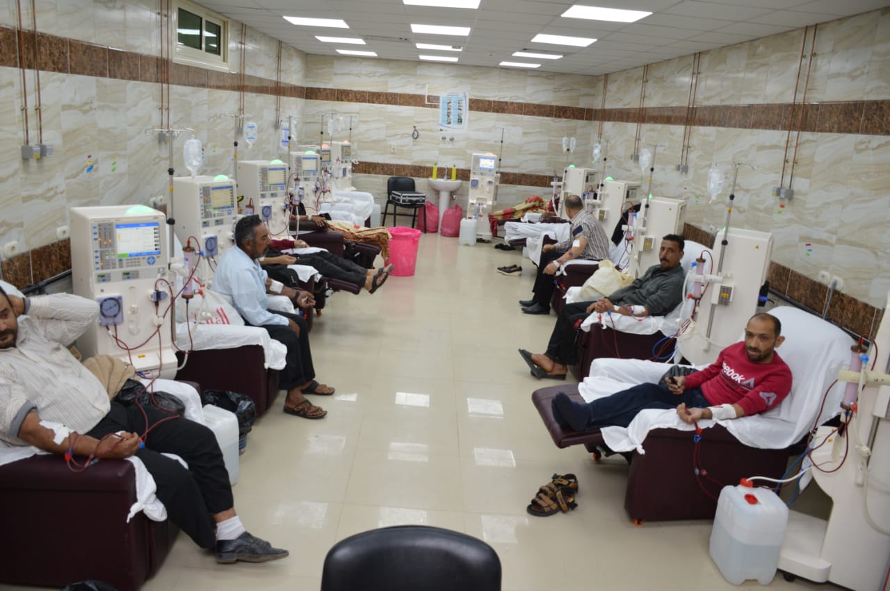 محافظ بورسعيد يتفقد التوسعات الجديدة بقسم الغسيل الكلوي بمستشفي التضامن (3)