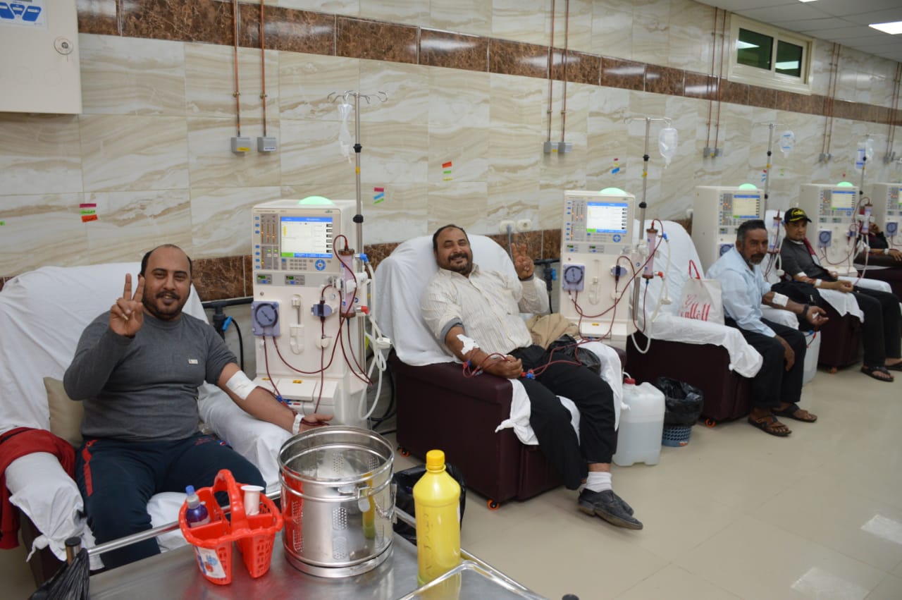 محافظ بورسعيد يتفقد التوسعات الجديدة بقسم الغسيل الكلوي بمستشفي التضامن (5)