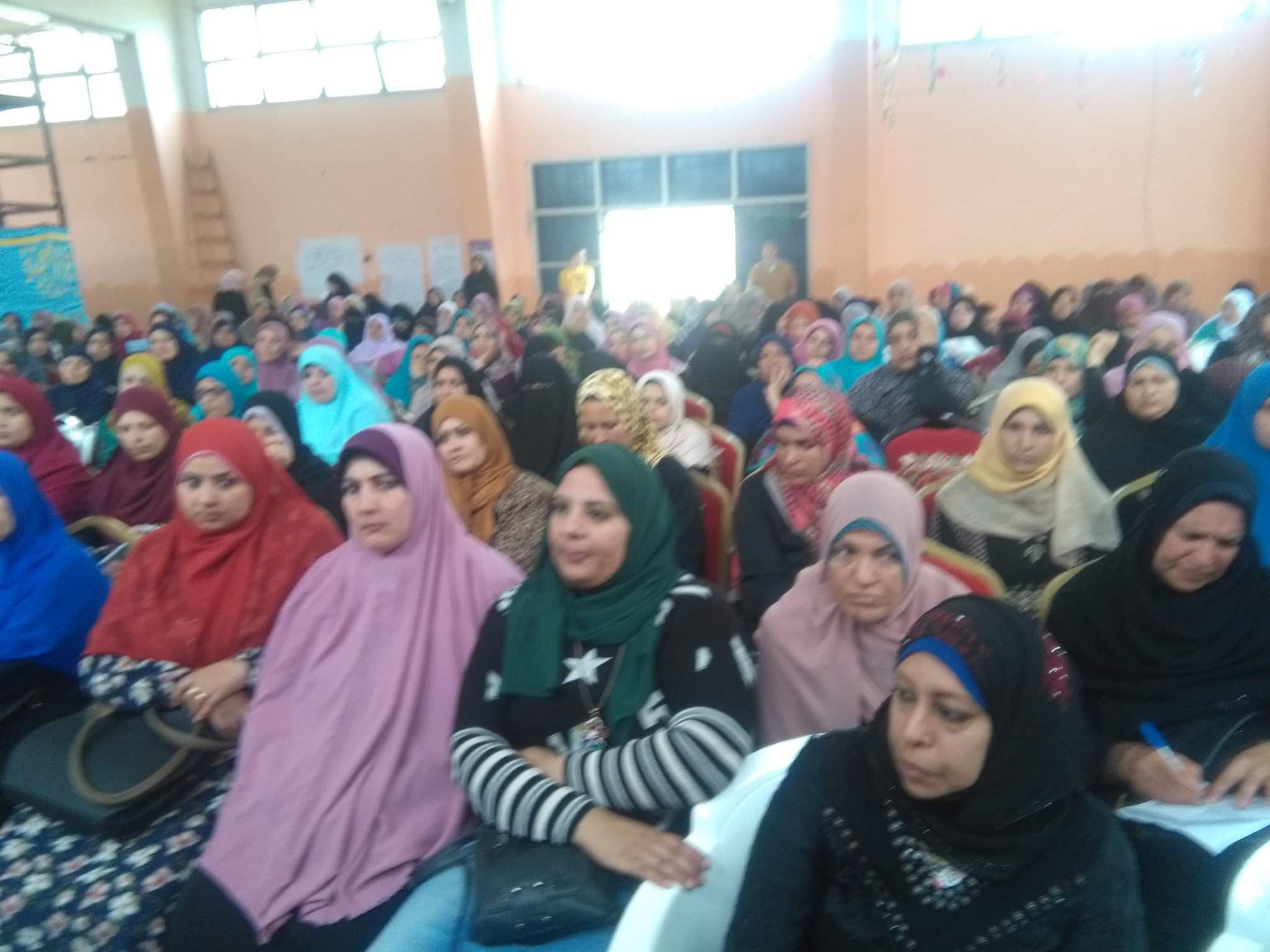 مشاركة النساء بمؤتمر بيت العيلة للتوعية بالتعديلات الدستورية (3)