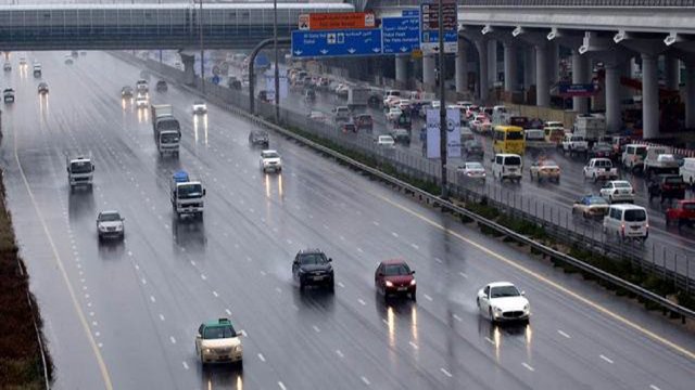 الامطار فى الامارات شهدت اعلى معدلاتها خلال العام الحالى (1)
