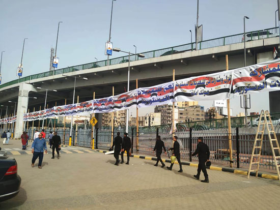 168757-محطة-مصر-تتزين-بالورود-وأعلام-مصر--(4)