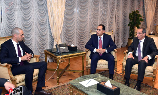 رئيس الوزراء يلتقي الرئيس التنفيذي لمجموعة الخرافى الكويتية (5)