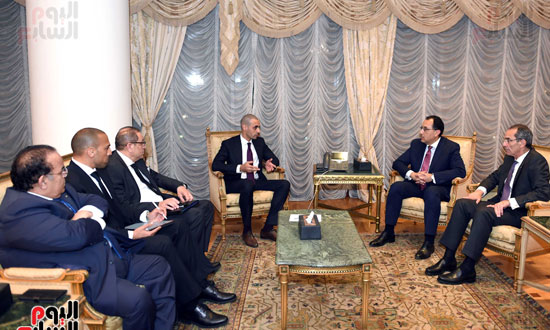 رئيس الوزراء يلتقي الرئيس التنفيذي لمجموعة الخرافى الكويتية (2)