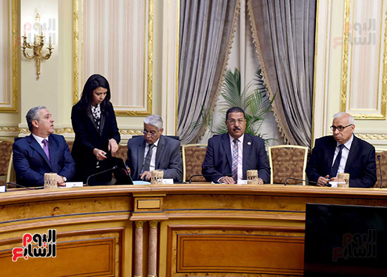 رئيس الوزراء يشهد توقيع 8 بروتوكولات تعاون لتطوير  مشروع بوابة المحتوى الثقافي الرقمي المصري (3)