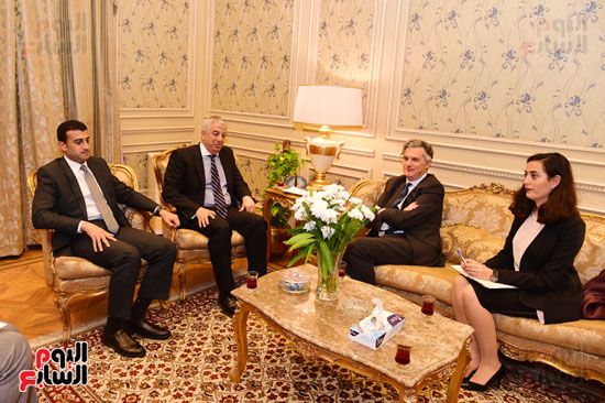 لقاء النائب كريم درويش مع سير جيفرى أدامز سفير بريطانيا بالقاهرة (1)