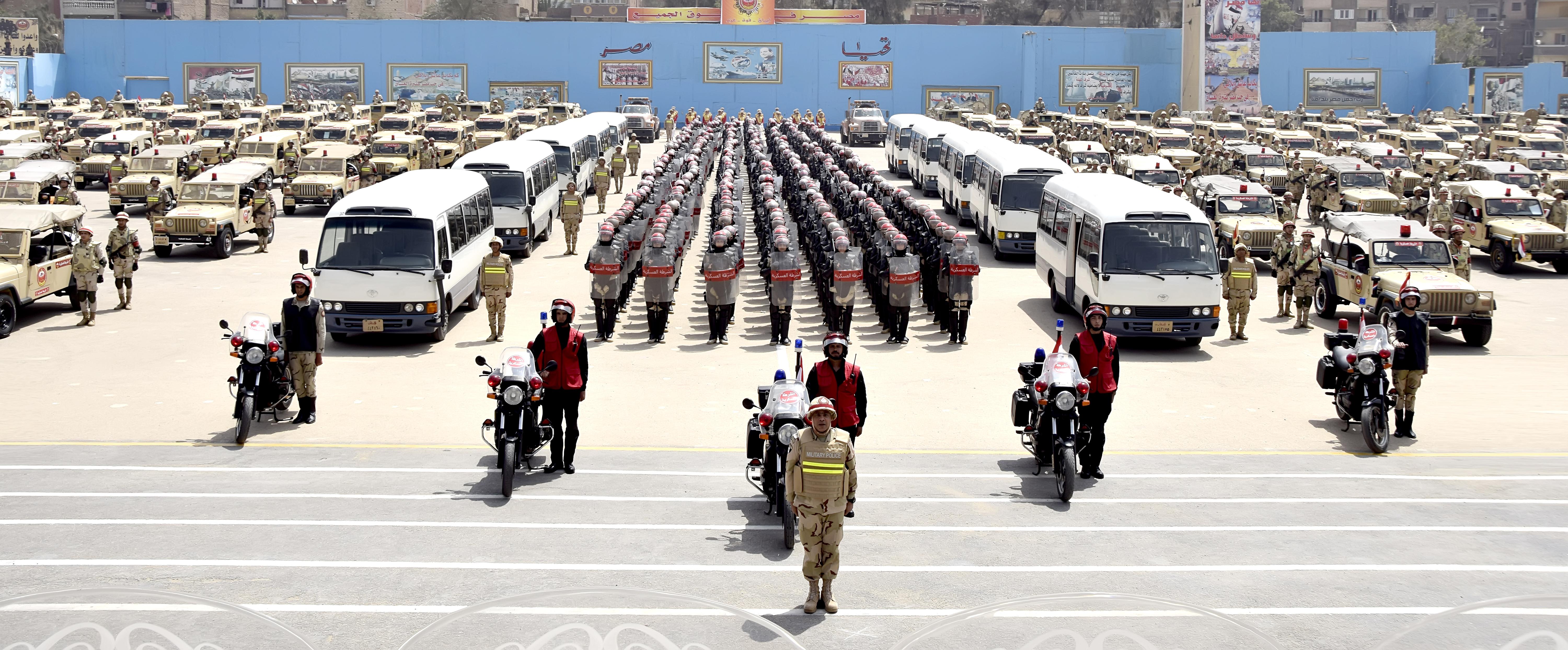 استعدادات القوات المسلحة لتامين الاستفتاء (4)