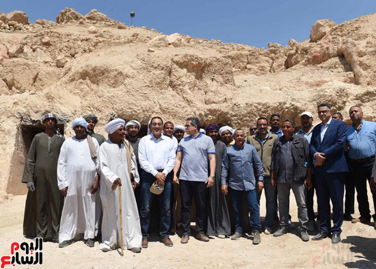 رئيس الوزراء يزور منطقة وادي الملوك في مستهل جولته بالأقصر‎ (17)