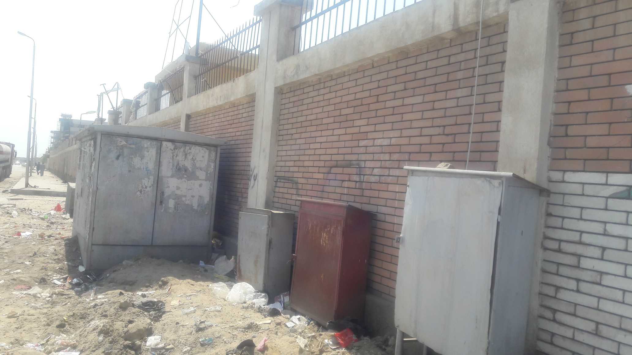 غلق كشك كهرباء مفتوح على رصيف مستسفى الصحة النفسية ببورسعيد (2)