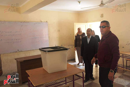 القاهرة والجيزة تجهز 1314 مقرا انتخابيا استعدادا للاستفتاء على الدستور (2)
