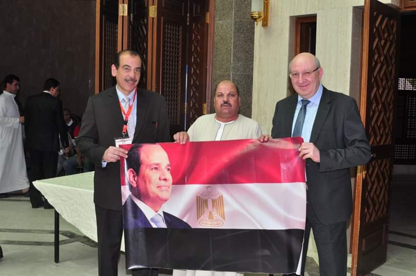 المصريين بالخارج خلال الاستفتاء (28)