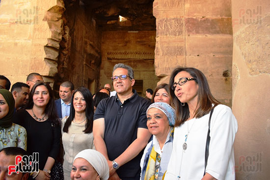 وزيرا-الآثار-والسياحة-ورجال-البرلمان-يشهدون-إفتاح-معبد-الإيبت-الفرعوني-(2)