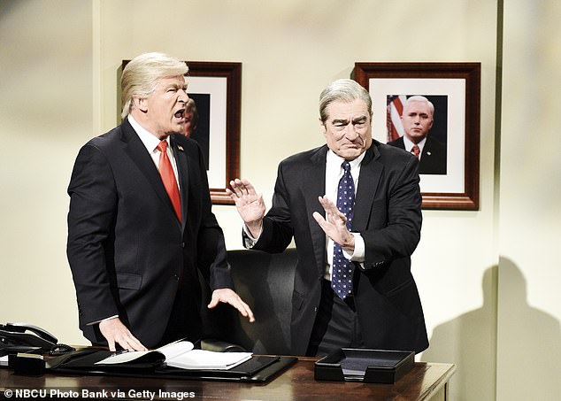 دى نيرو اثناء اداء دور مولر فى برنامج SNL