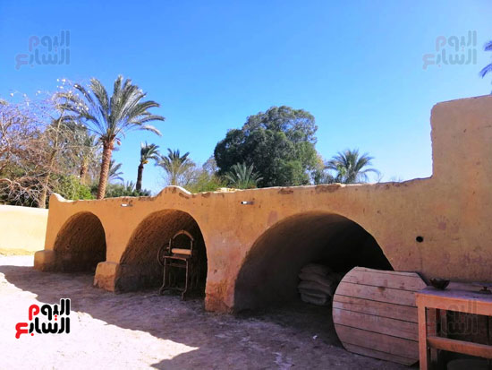 صور تحكى عن الطراز المعمارى الفريد لقرية تونس بالفيوم (2)