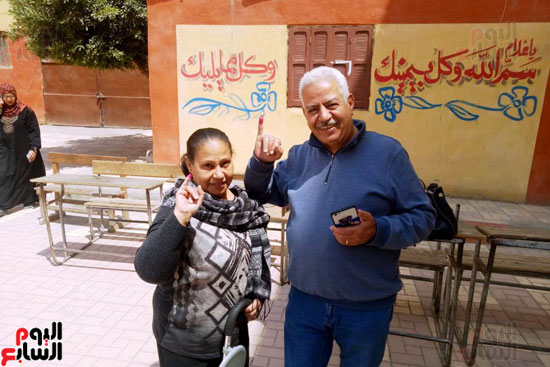 إقبال كبير للمواطنين على لجان الاستفتاء بعين شمس (5)