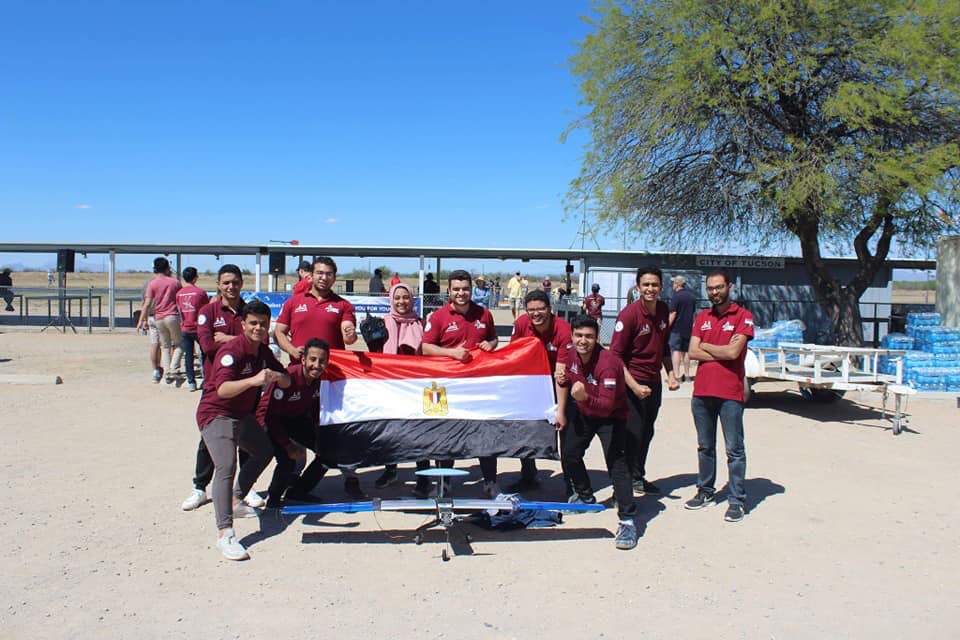 فريق هندسة القاهرة يحقق المركز الـ 16 بمسابقة الطائرة بدون طيار بأمريكا  (3)