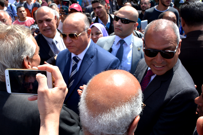 محافظ القاهرة يتفقد سيرعملية الاستفتاء علي التعديلات الدستورية  (3)
