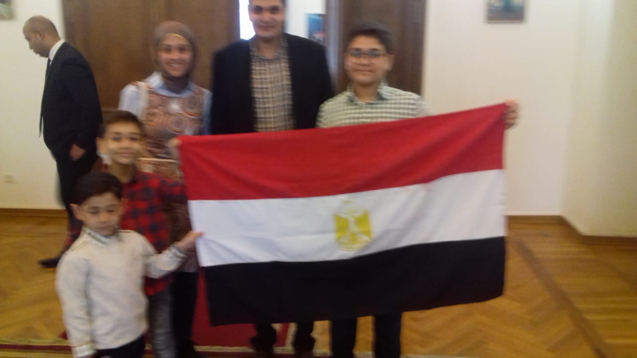 المصريون فى موسكو يواصلون المشاركة فى الاستفتاء
