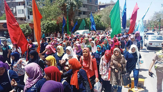 مسيرة لطلاب جامعة أسيوط (3)