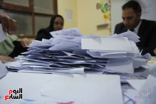 فرز اصوات الاستفتاء على التعديلات الدستورية (34)