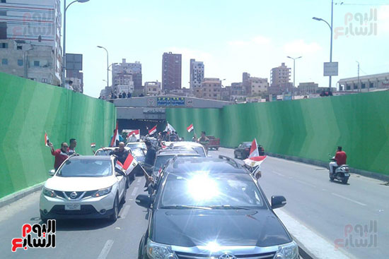 مسيرات-بالسيارات-فى-الإسماعيلية-لحث-المواطنين-على-النزول-للتصويت-على-الاستفتاء-(6)