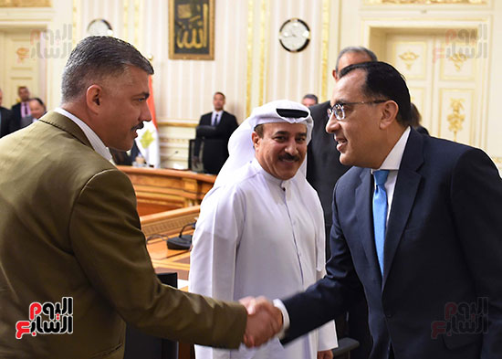 رئيس الوزراء يلتقى رؤساء البورصات العربية  (6)