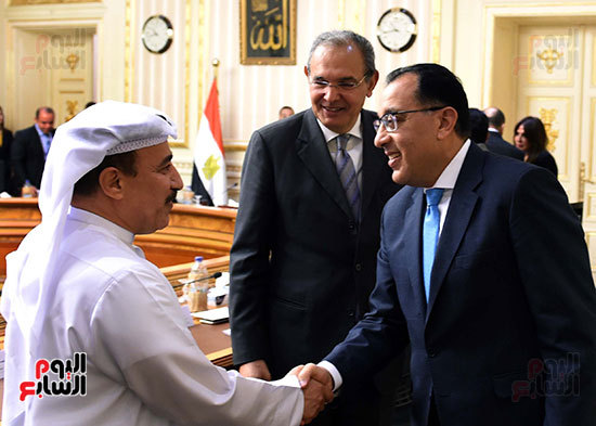 رئيس الوزراء يلتقى رؤساء البورصات العربية  (5)