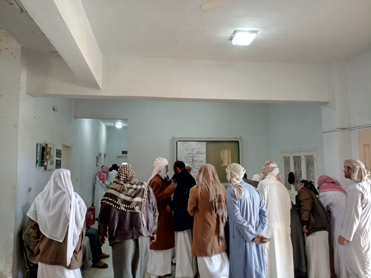 إقبال كبير من الناخبين على لجان القرى بمحافظة مطروح (3)