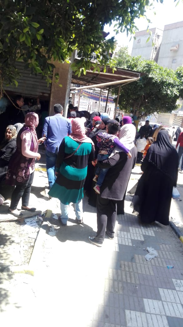 طوابير للسيدات أمام اللجان فى ثالث أيام الاستفتاء ببورسعيد (4)