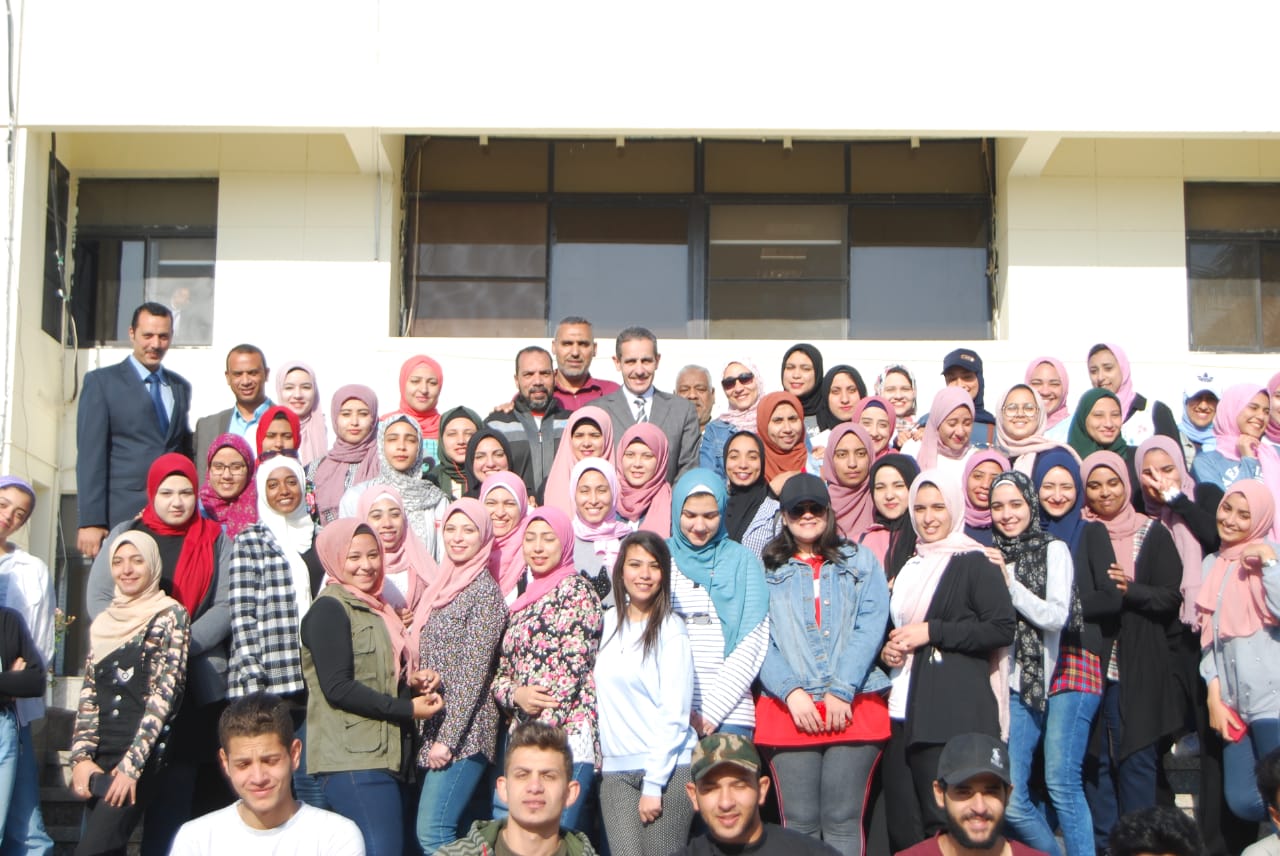 شباب المبدعون بجامعة قناة السويس يجملون مدينة الإسماعيلية الجديدة (15)
