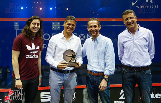 عمرو منسي ونور الشربيني يشهدان توزيع الجوائز ببطولة الجونة للرواد للأسكواش (7)