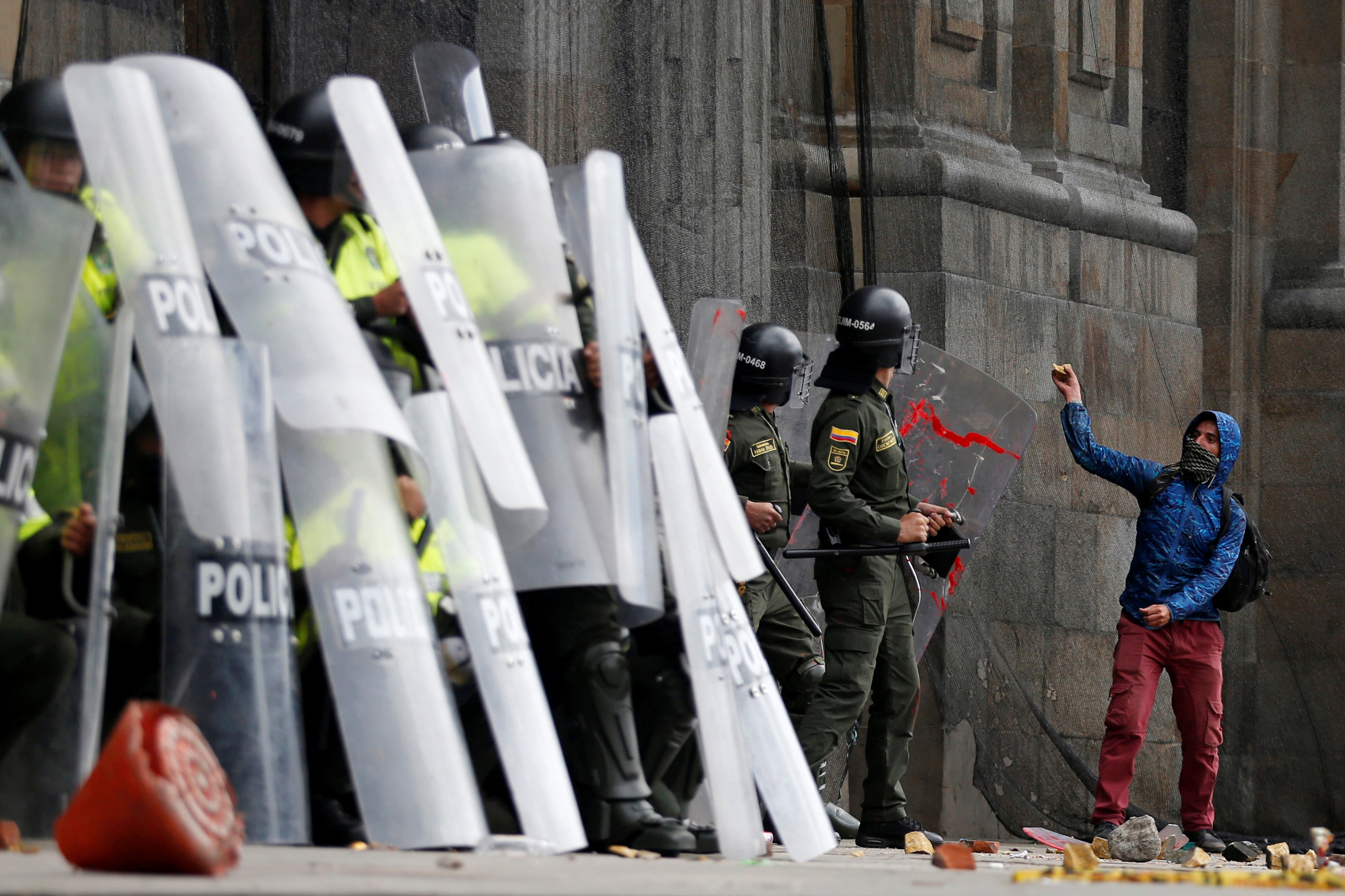 جانب من الاحتجاجات والعنف فى كولومبيا (5)