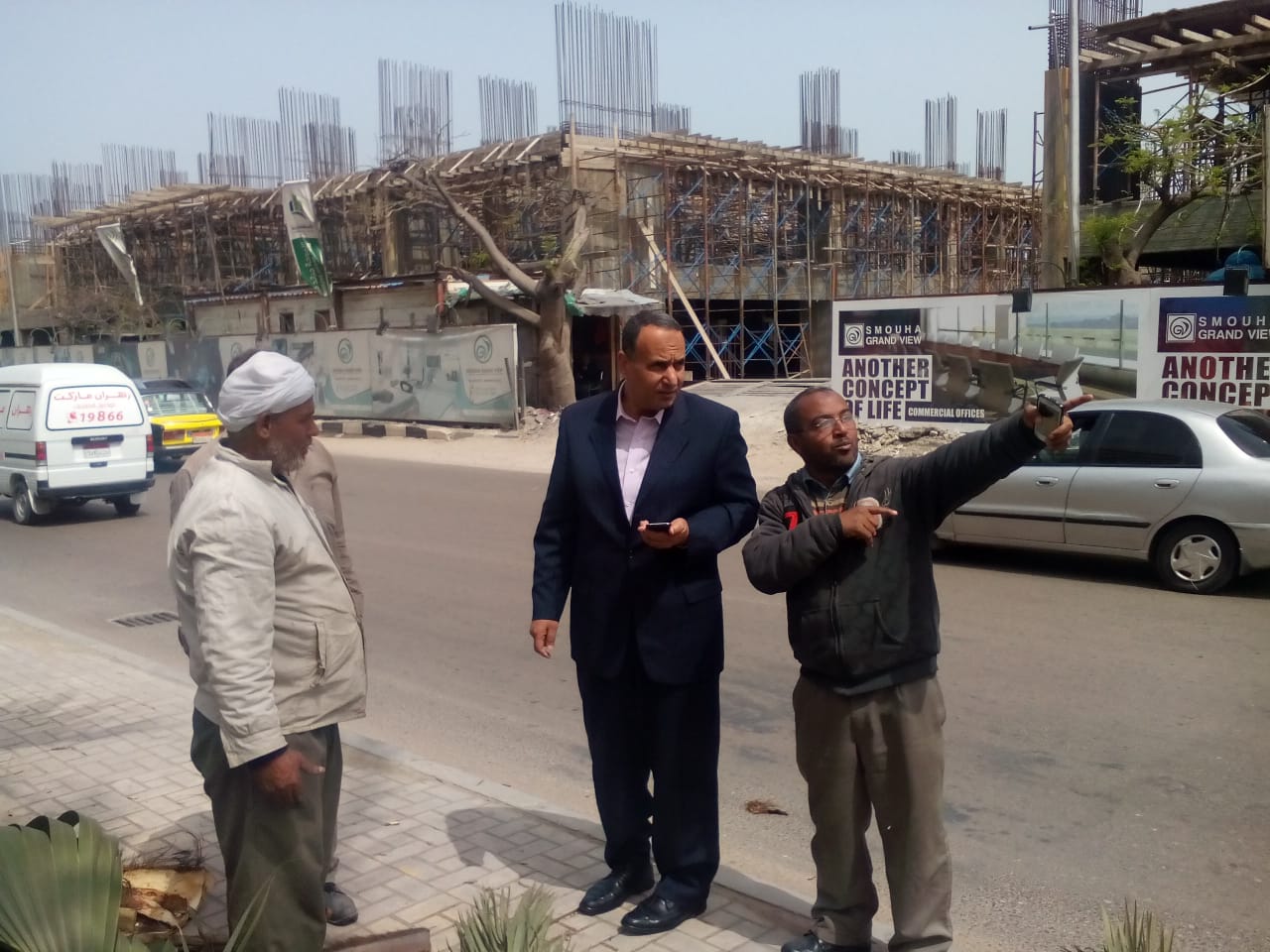 سكرتير عام الاسكندرية يتابع أعمال النظافة والتجميل بالشوارع (2)