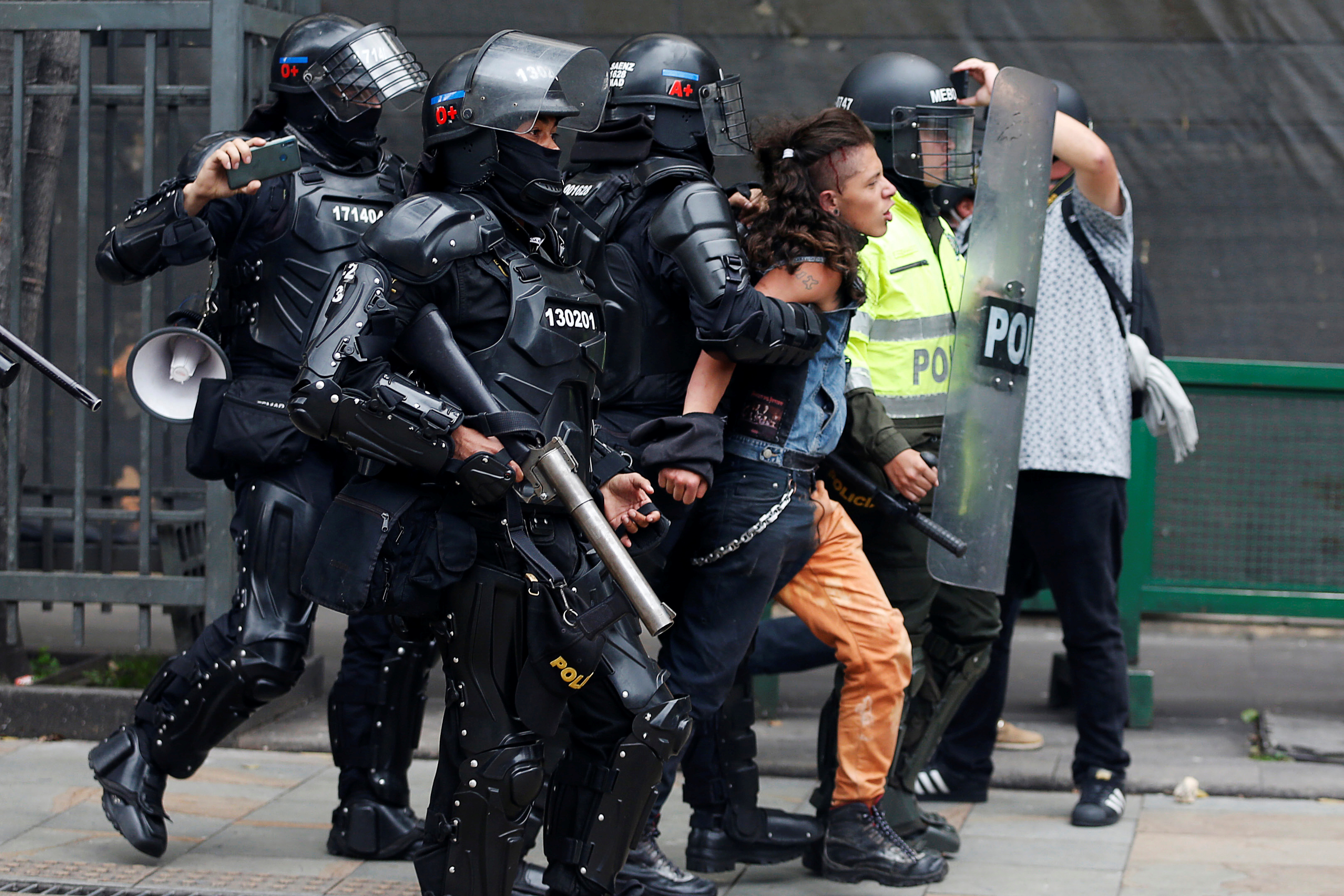 جانب من الاحتجاجات والعنف فى كولومبيا (7)