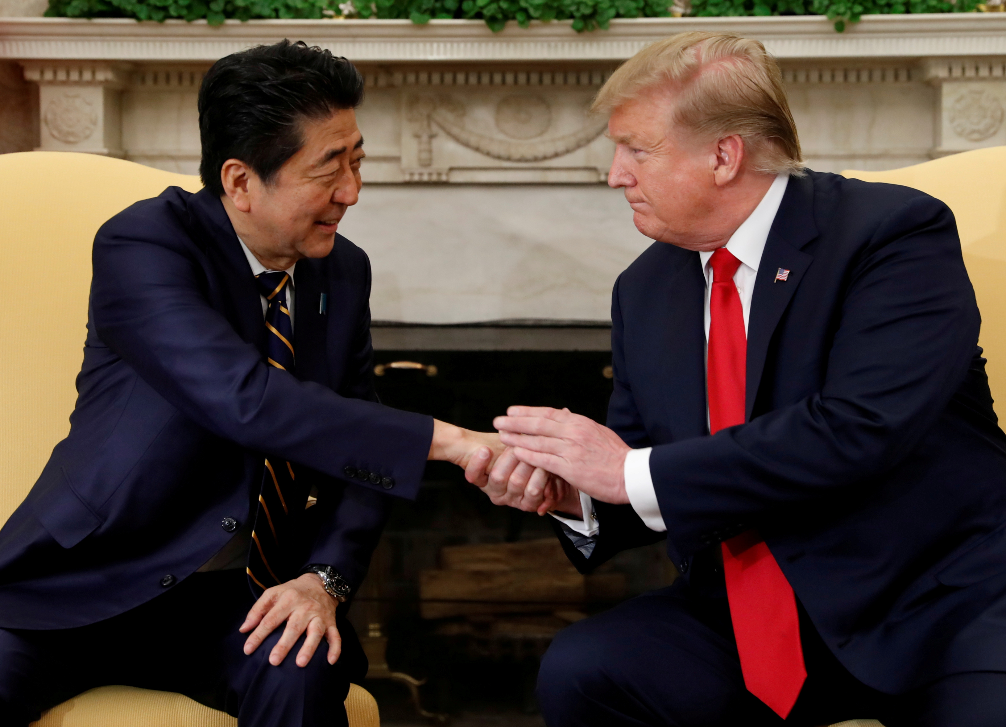 الرئيس الأمريكى ورئيس الوزراء اليابانى فى البيت الأبيض (3)