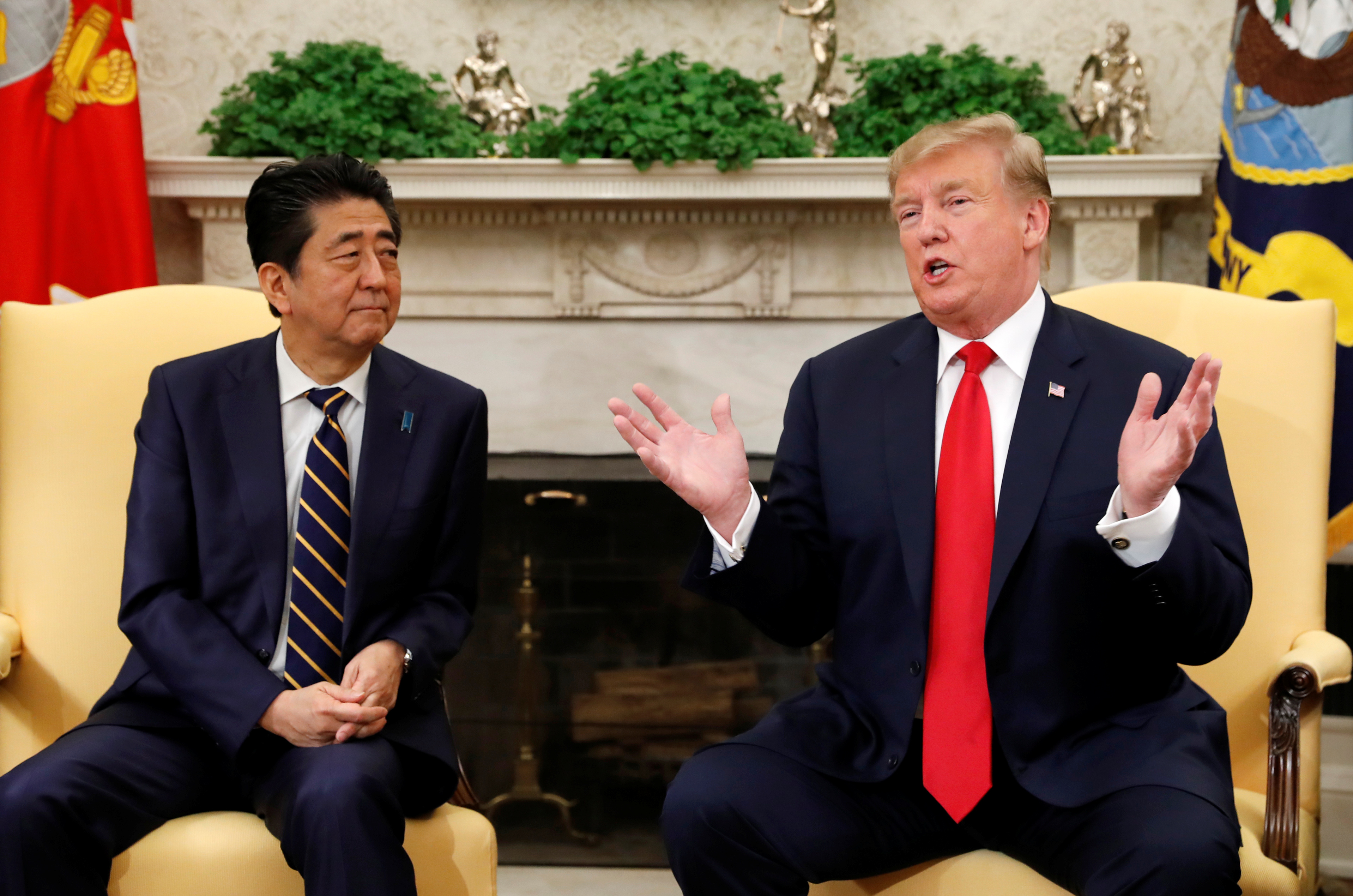 الرئيس الأمريكى ورئيس الوزراء اليابانى فى البيت الأبيض (1)
