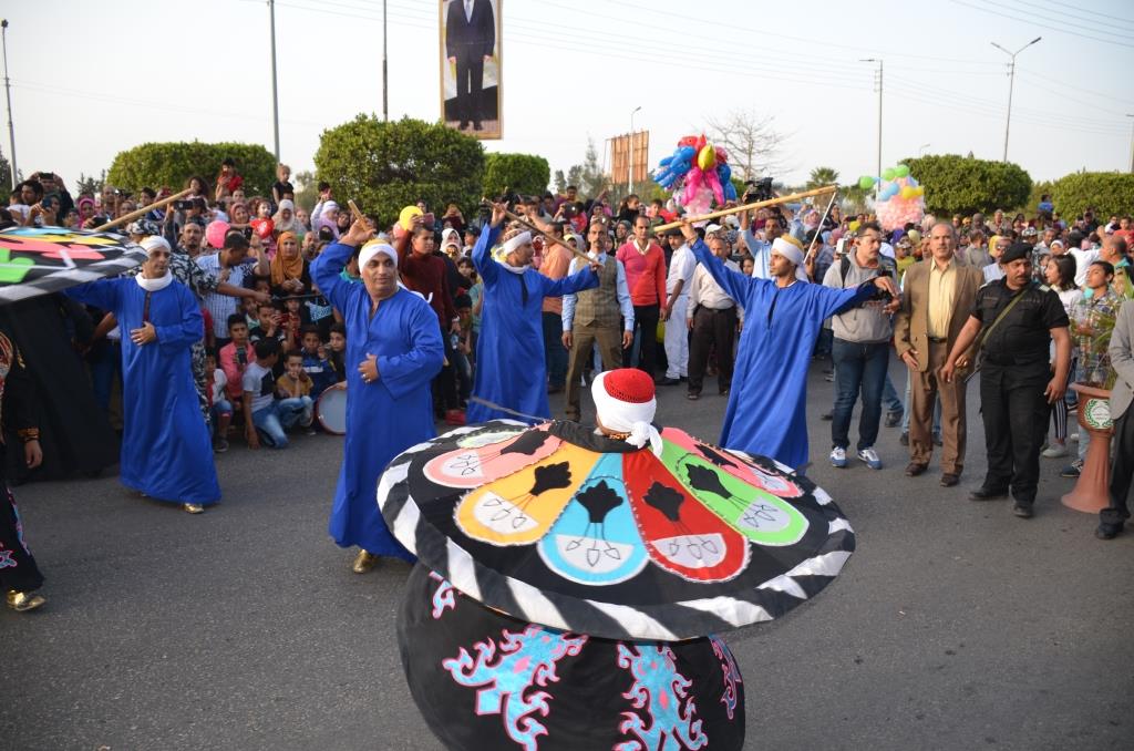 مراسم انطلاق كرنفال عربات الزهور السنوى لاحتفال أعياد الربيع وشم النسيم (10)