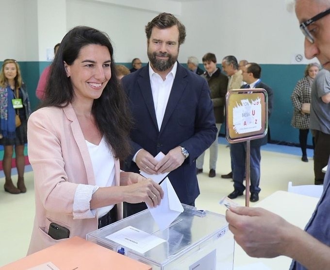 أول زعماء قوميين لفوكس  فى صوتون فى الانتخابات الاسبانية